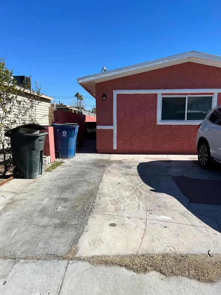 A Small, Spacious Casita Full Of Light Las Vegas 0*,